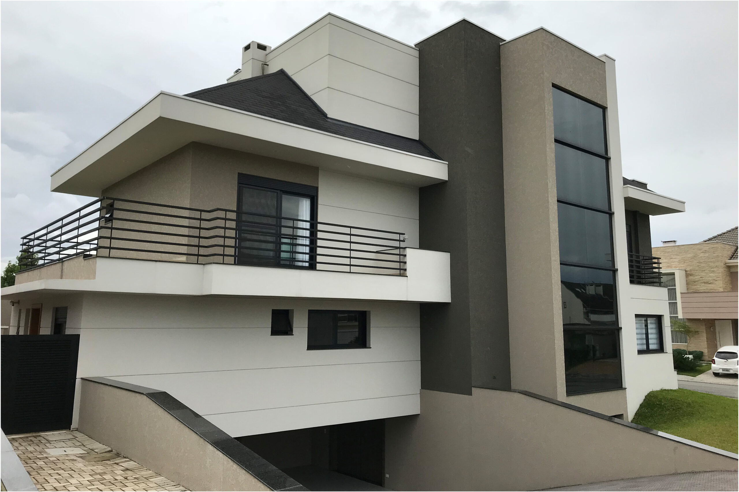 Home 02